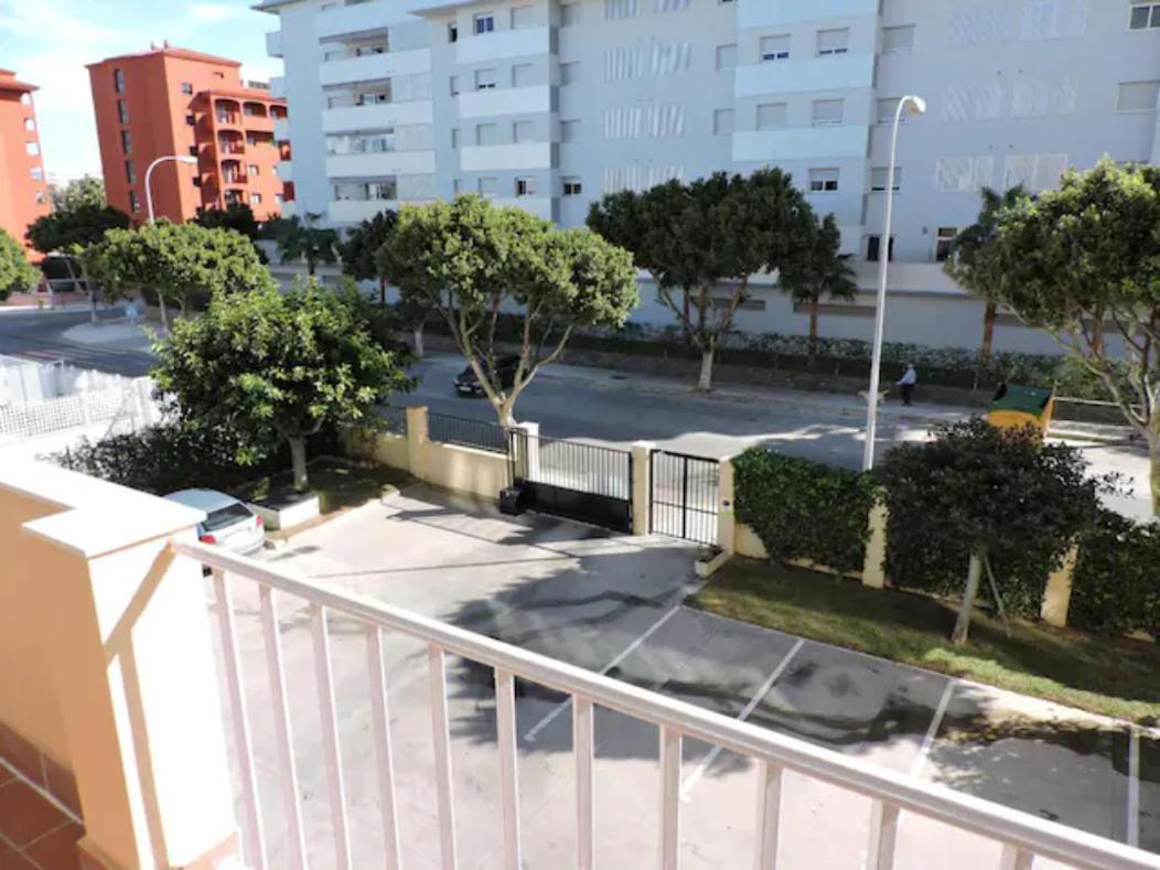 Cozy 2 Bedroom Apartment. Parking Included. Apartment Fuengirola