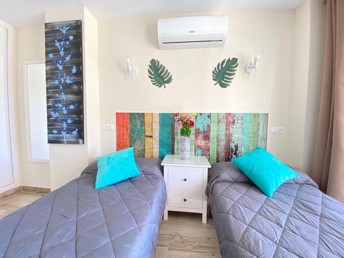Modern 1 Bedroom Seaside With Pool