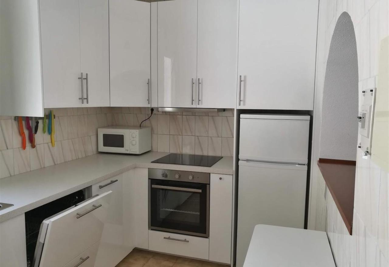 3 Bedroom Spacious Appartement *