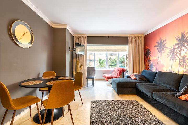 1ste Line Sunset Apartment