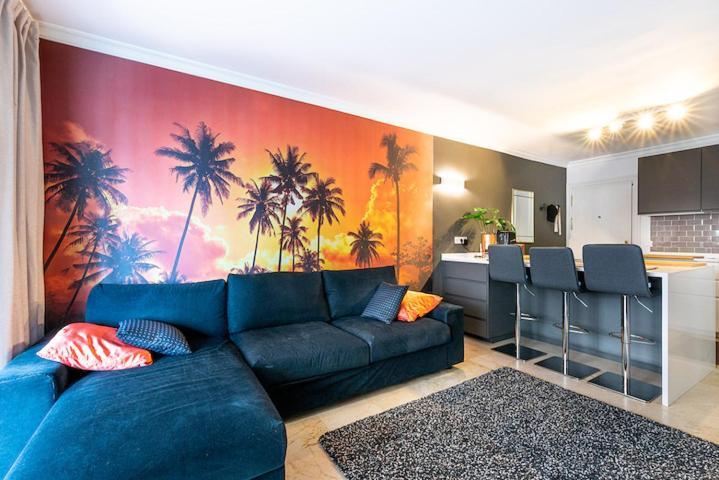 1ste Line Sunset Apartment