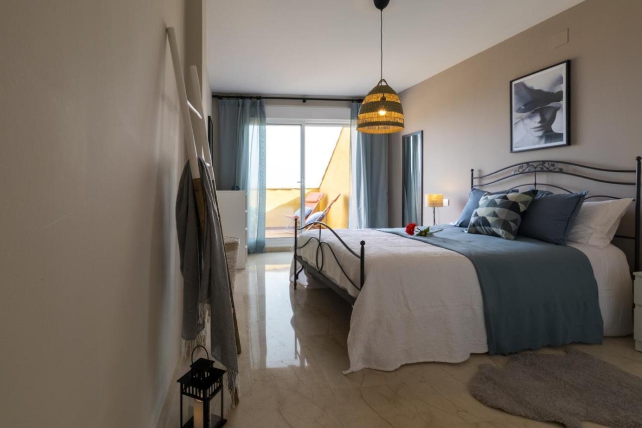 Casa Sol Duplex Penthouse, Pool, Bbq, Sauna, Gym Apartment Fuengirola