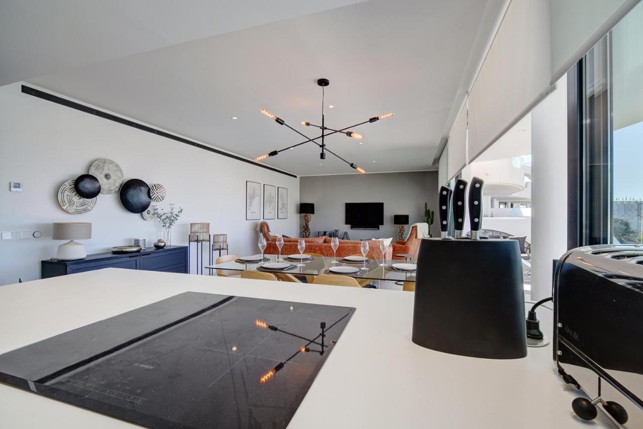 Apartment Stylish Three Bedroom @ Higueron West! Fuengirola