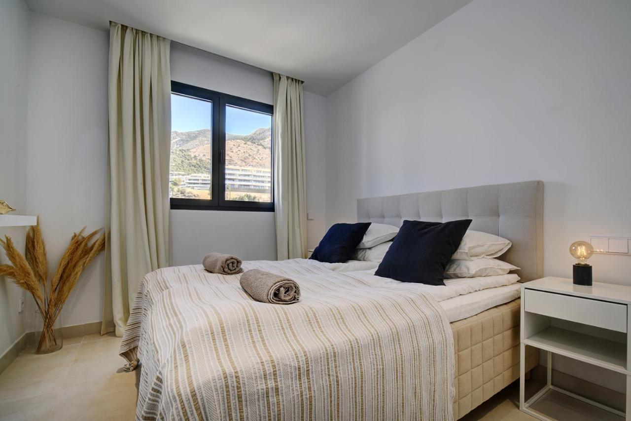 Stylish Three Bedroom @ Higueron West!