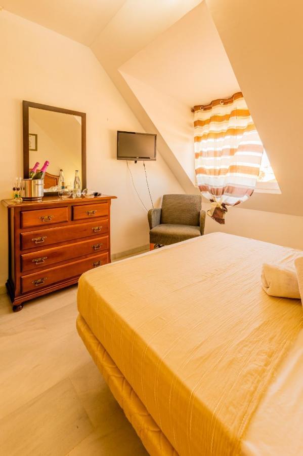 Cafe La Morena Bed and breakfast *