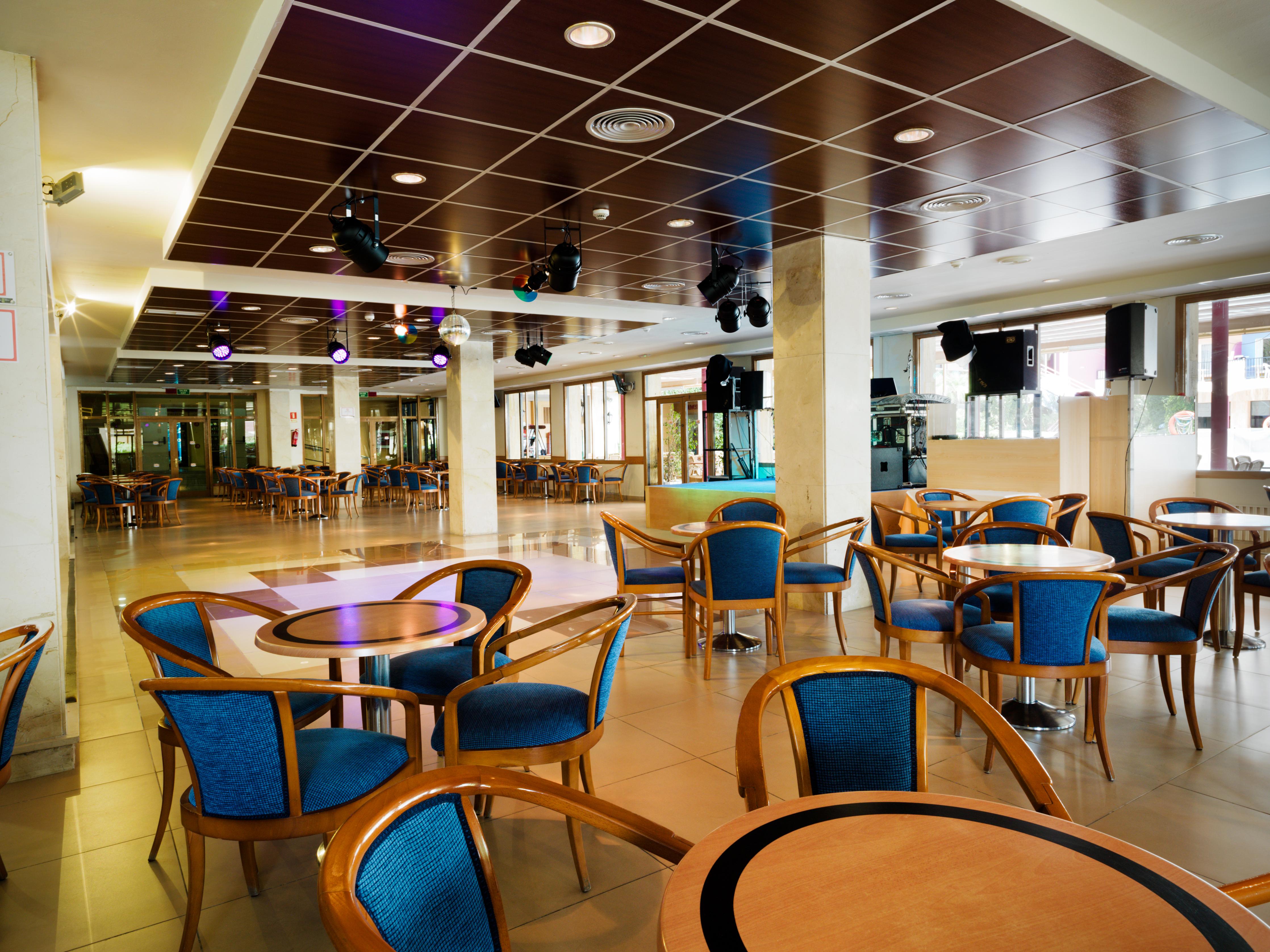 Monarque Park Hotelli 4*