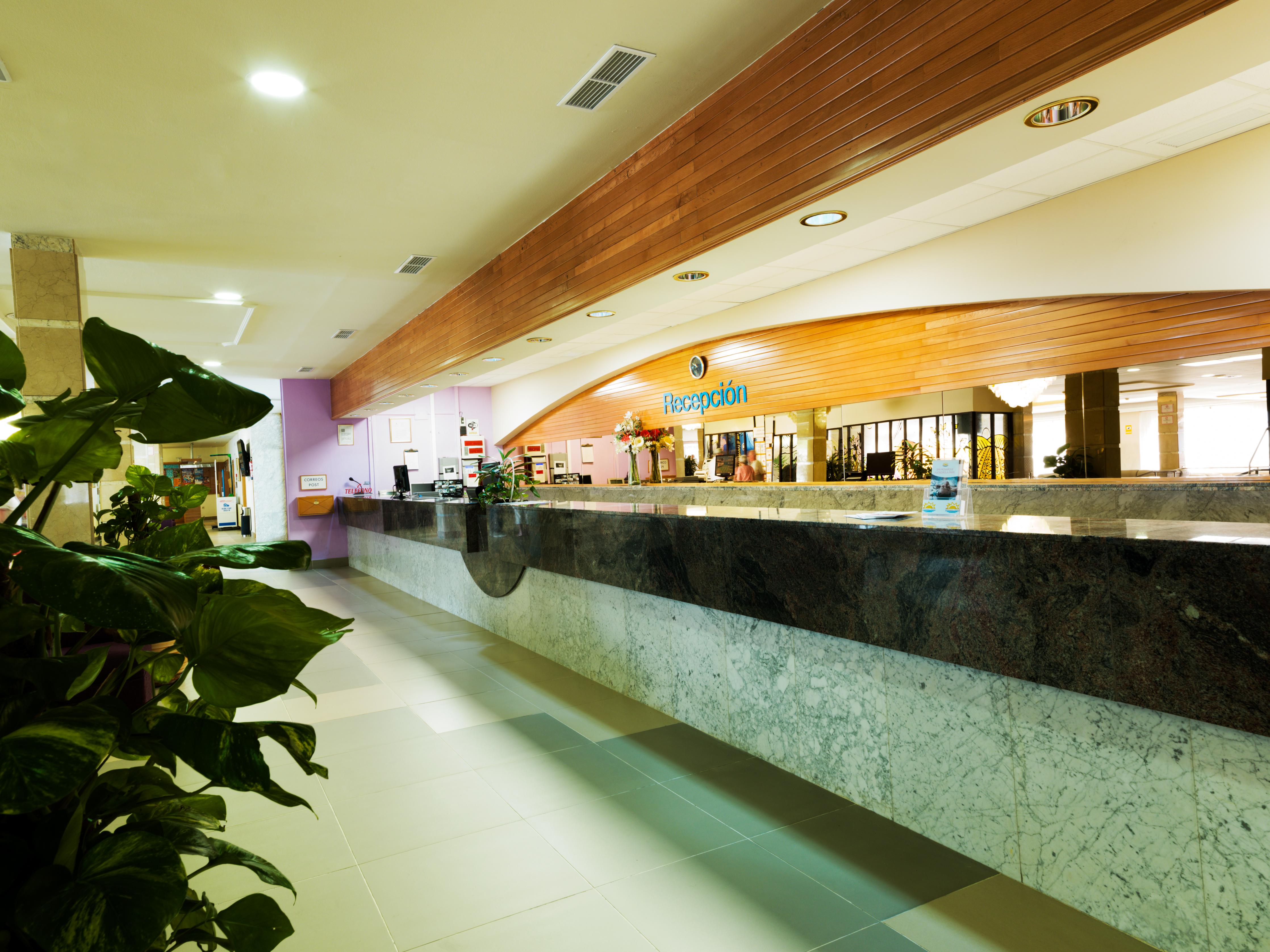 Monarque Park Hotelli 4*