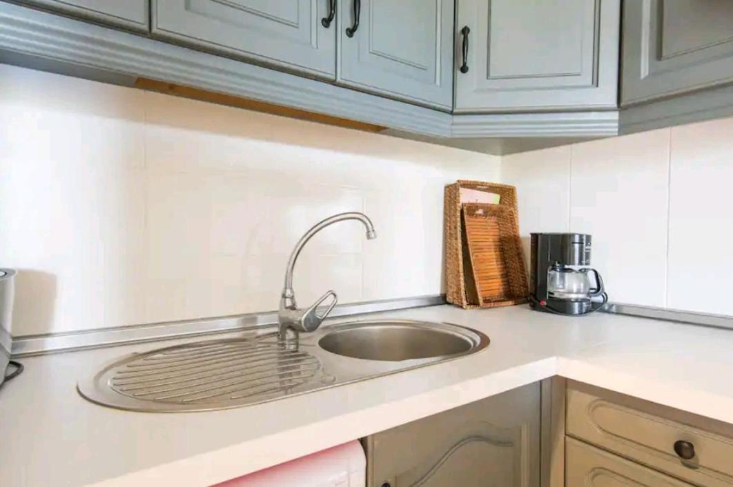 Apartamento Con Piscina Apartment *