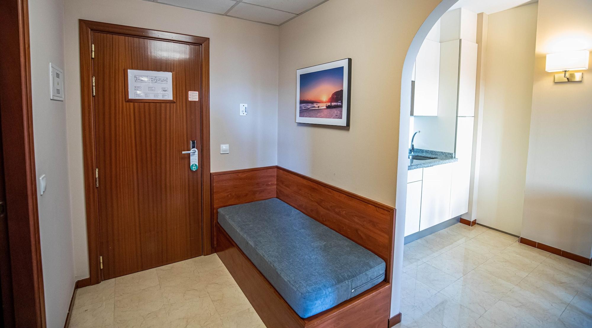 Aparthotel Ilunion Miramar 3*