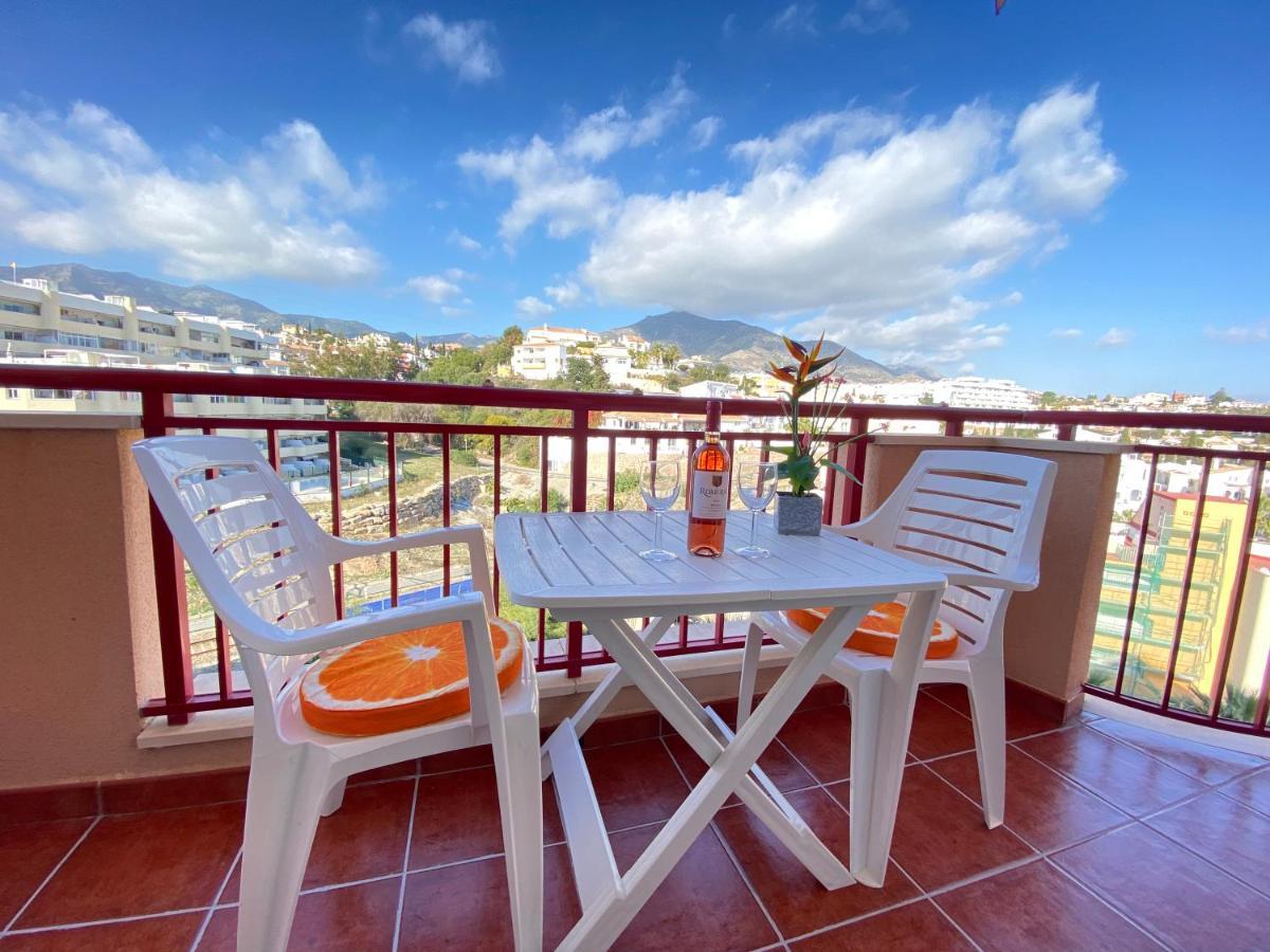 Apartment W/balcony View & Pool Fuengirola