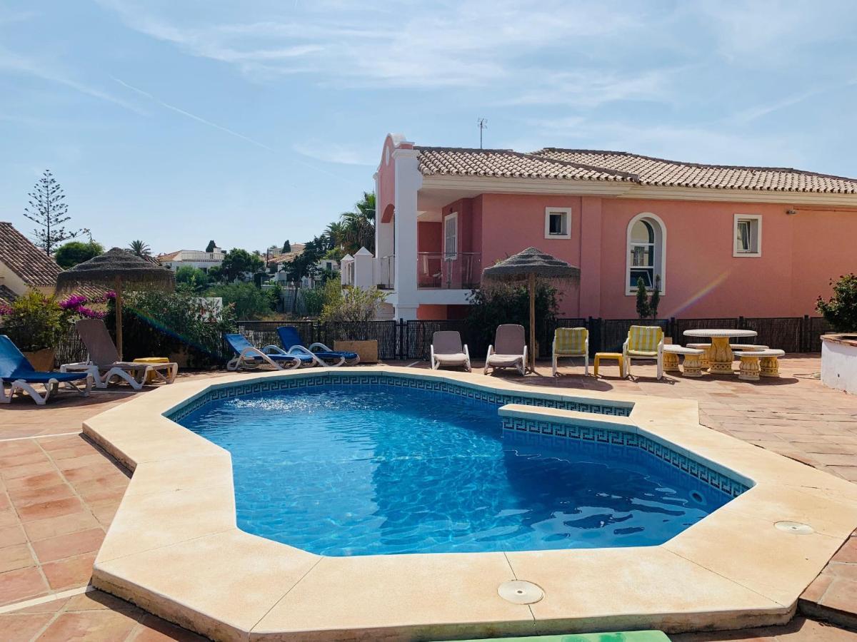 Beautiful Walking Distance To El Faro Fuengirola