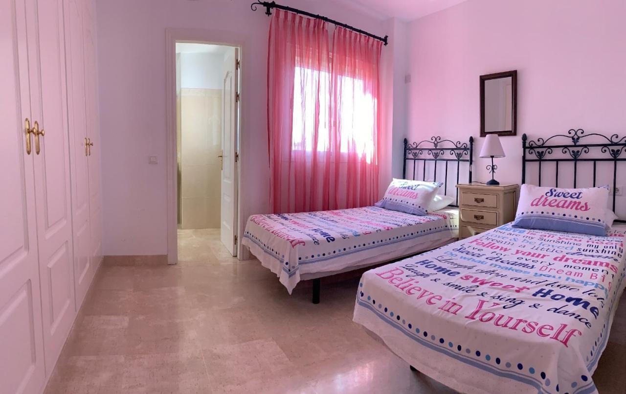 Villa Beautiful Walking Distance To El Faro *