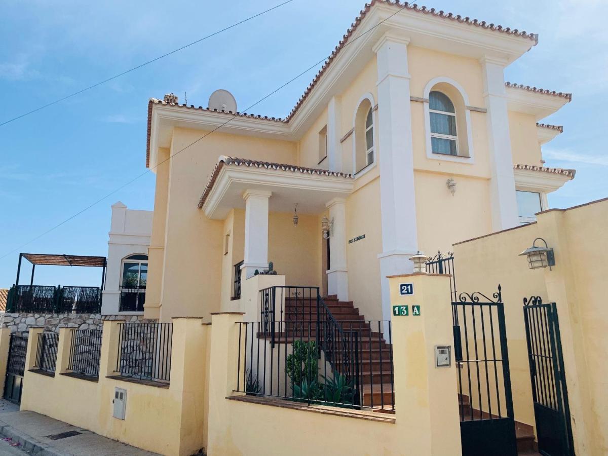 Beautiful Walking Distance To El Faro *