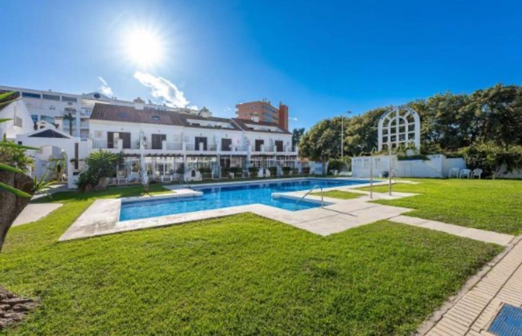 Piso En Castillo Sohail Apartment Fuengirola
