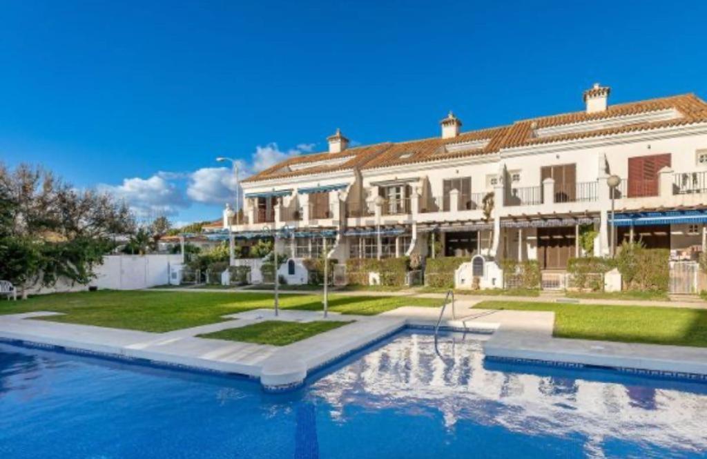 Apartment Piso En Castillo Sohail