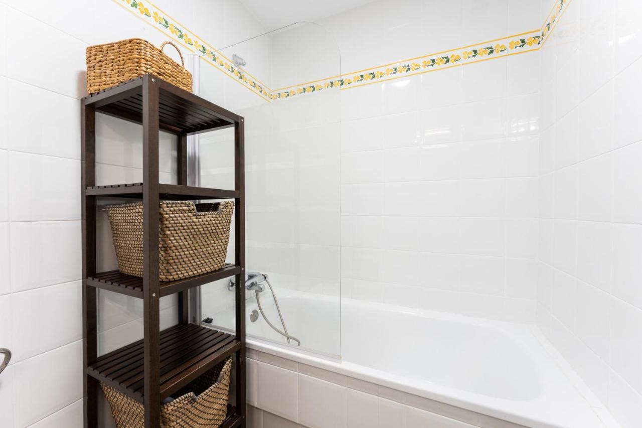 Huoneisto Seaside Bliss 2br With Tranquil Terrace Pool And Parking *