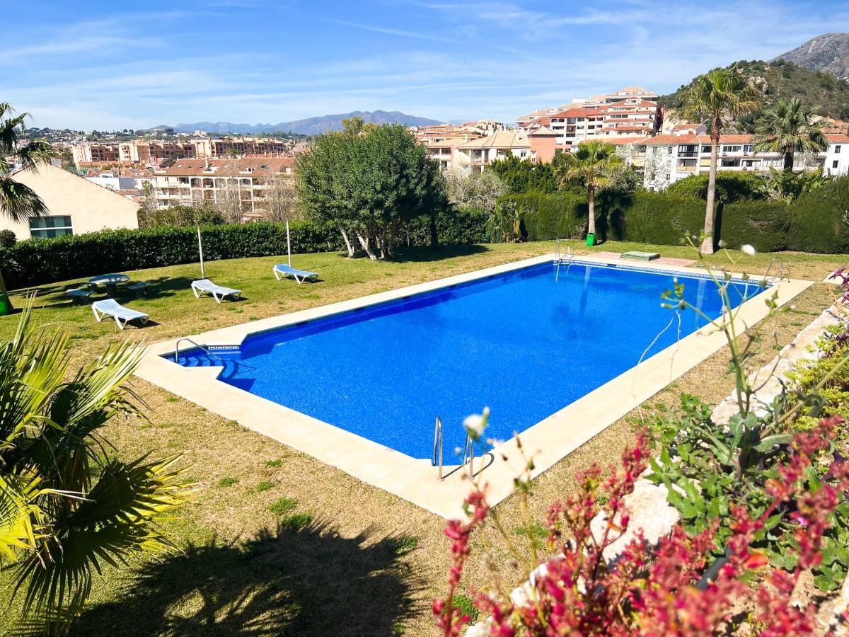 A 900 M De La Playa Y Con Vistas Al Mar En * Fuengirola