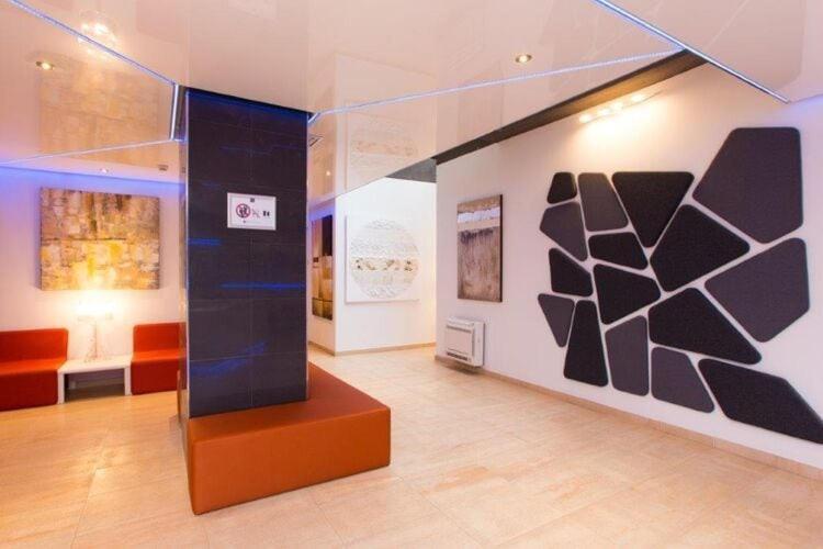 Apartment Belvilla By Oyo Con Patio *