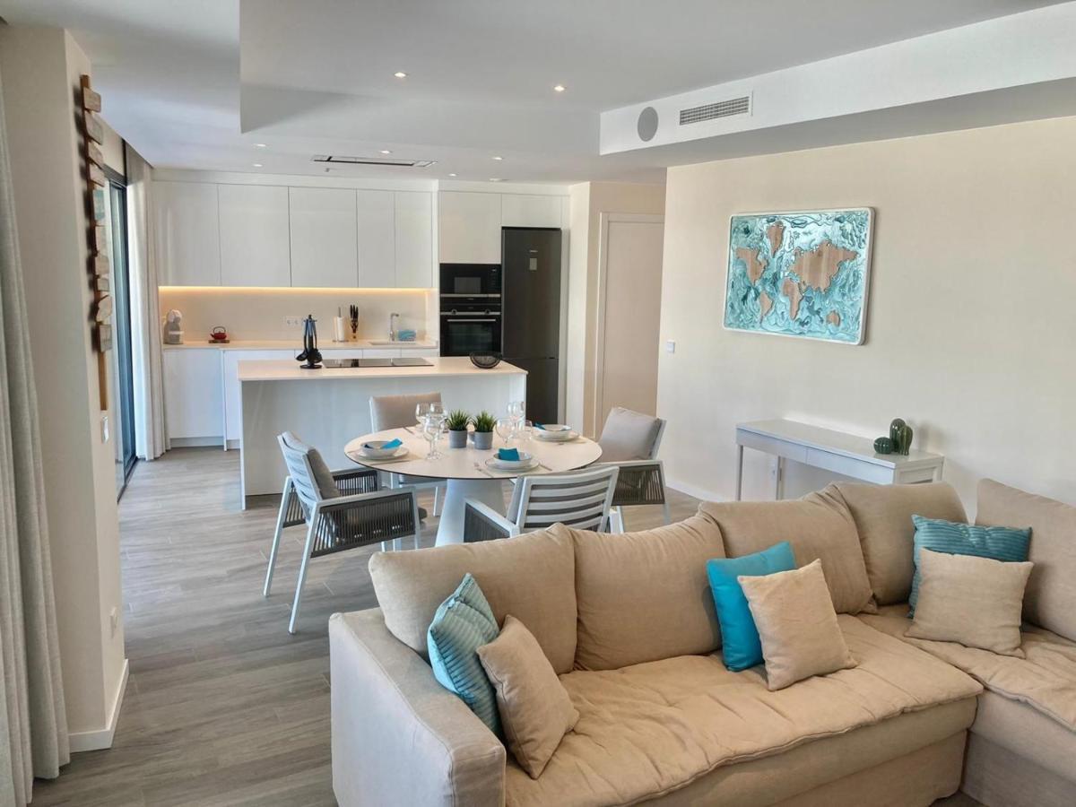 Luxury Alvaro - The View Apartment