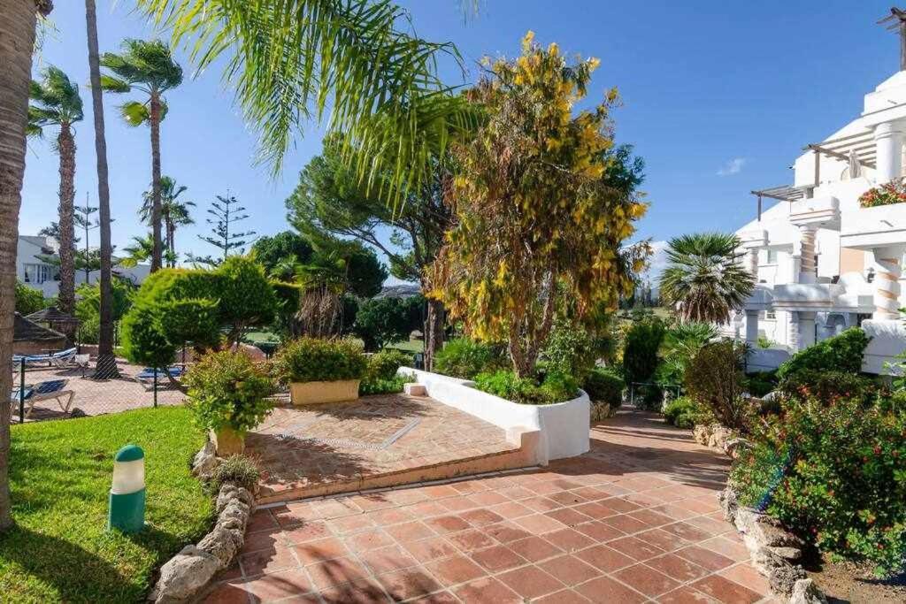 Gran Terraza Con Piscina Junto A Mijas Golf