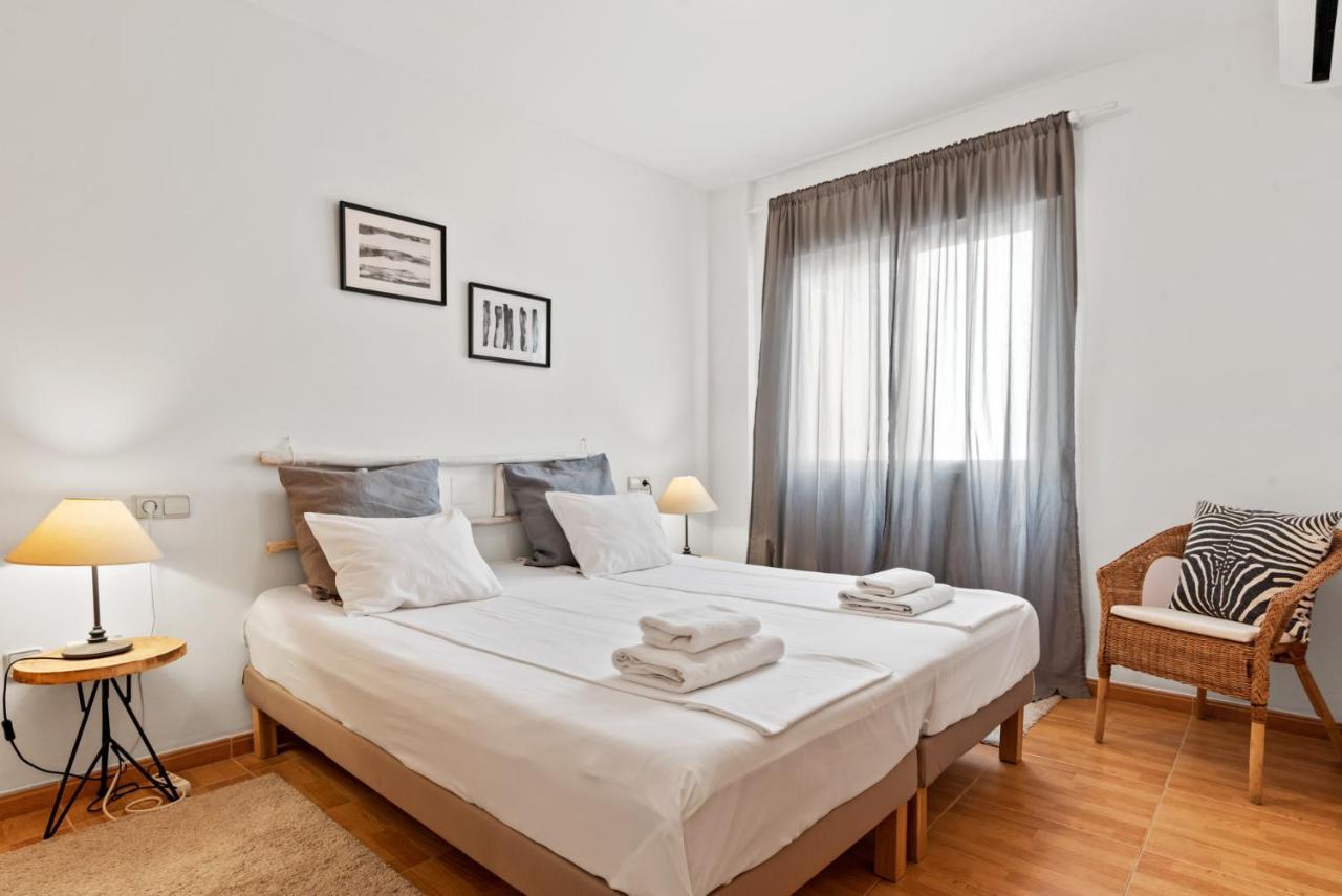 Apartment Cozy In Center By Costarentals - Ref 207