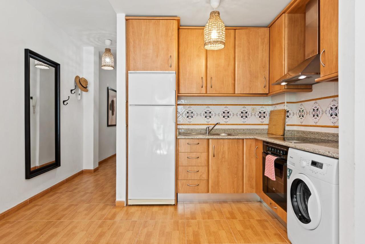 Apartment Cozy In Center By Costarentals - Ref 207 *