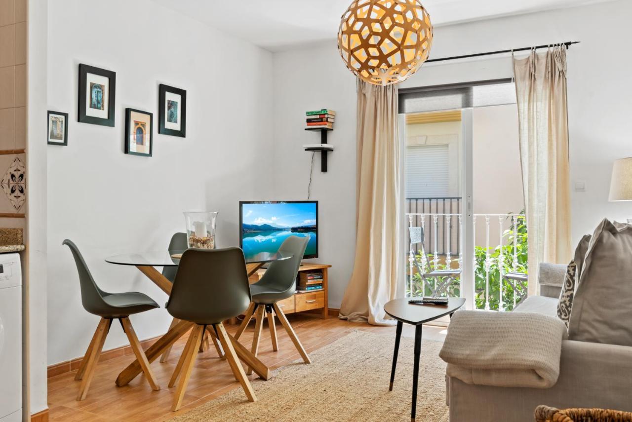 Apartment Cozy In Center By Costarentals - Ref 207