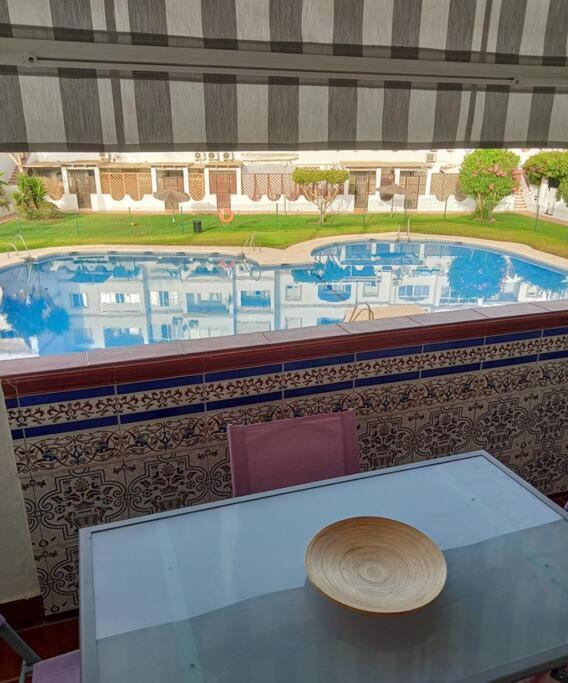 Cosy Avec Piscine Apartment *