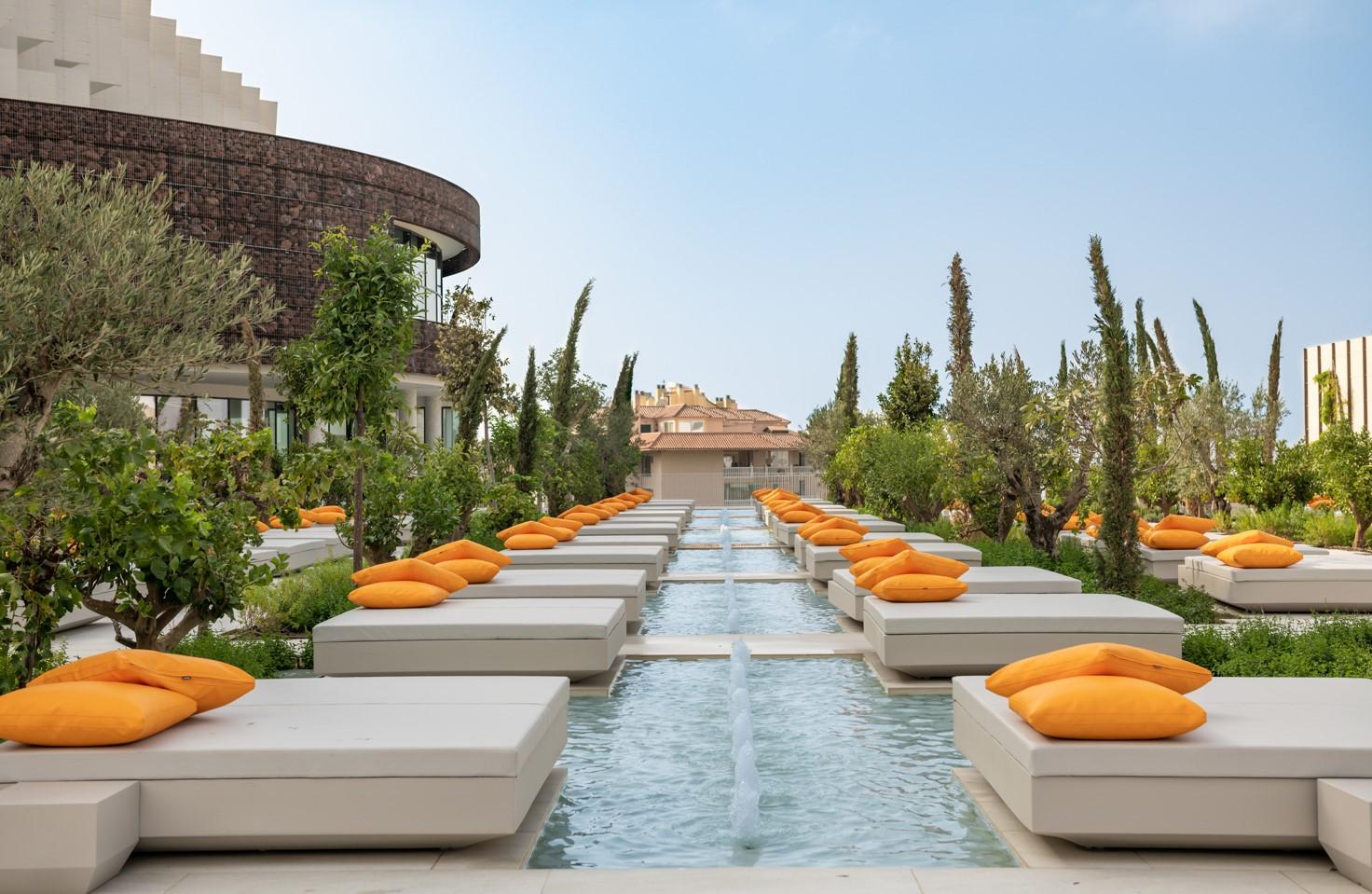 Hotel Leiro Residences