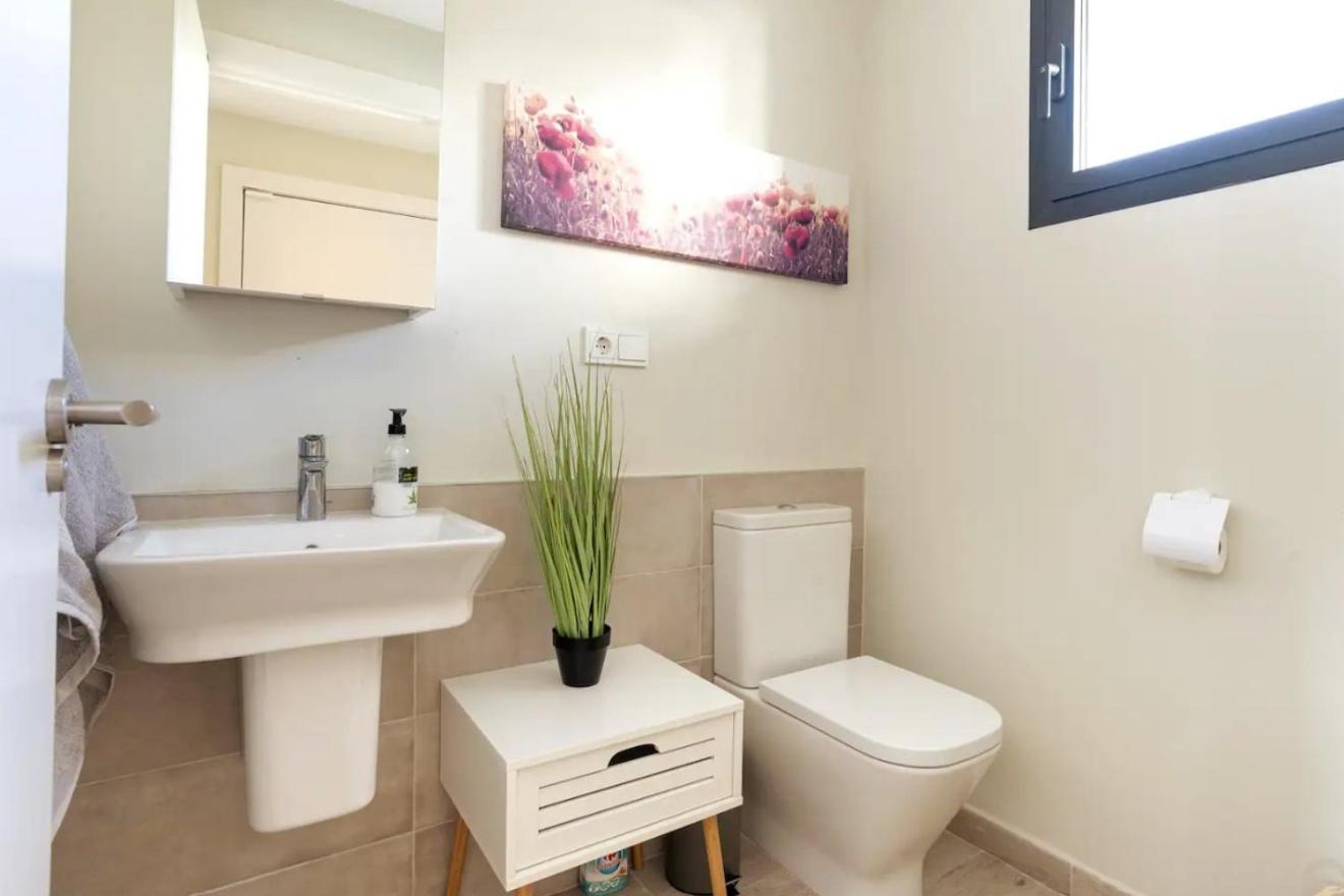 Terraced House Close Town Vakantiehuis Fuengirola