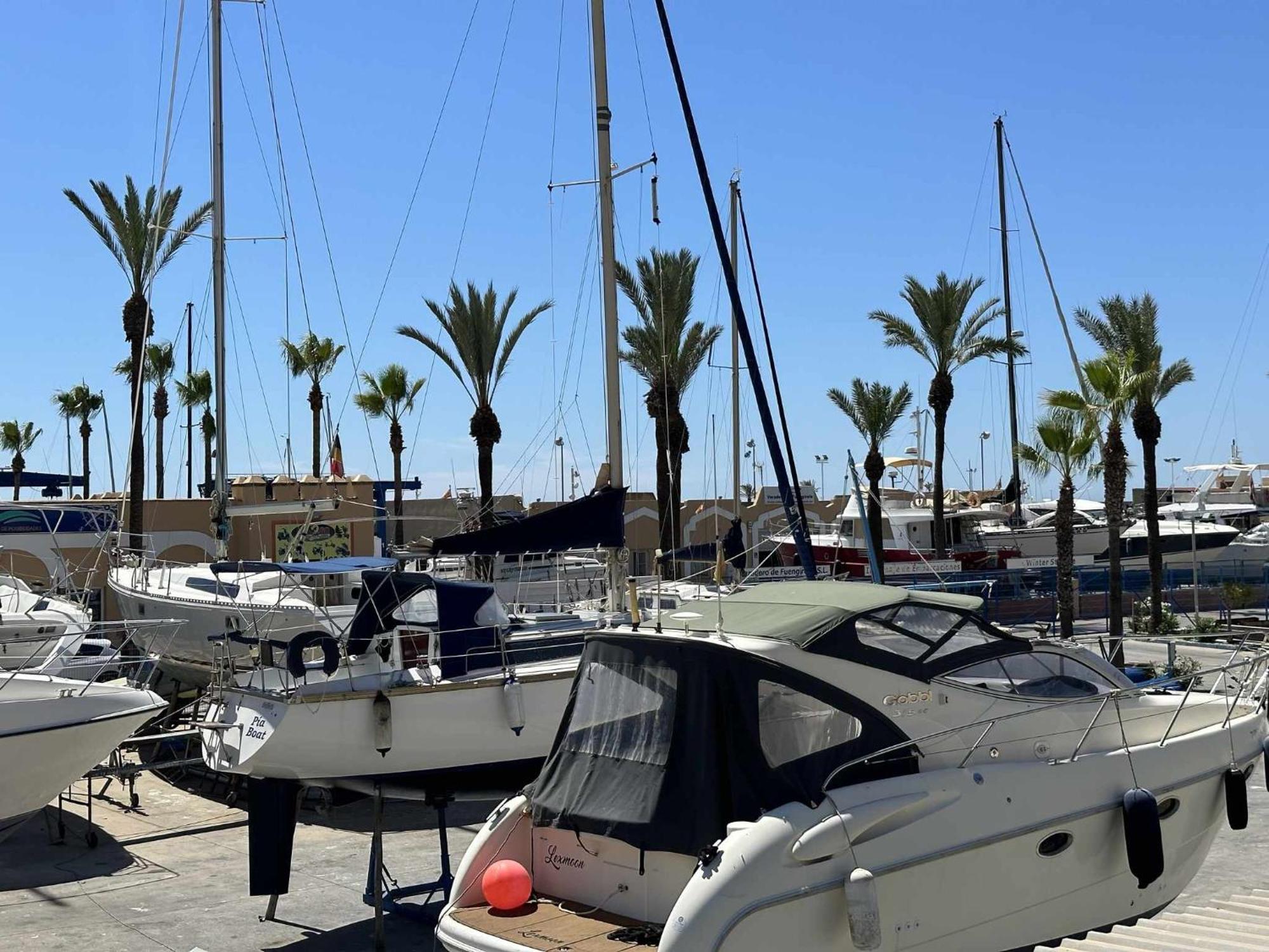 Estudio Pyr Privado Frente Al Puerto De Apartamento *