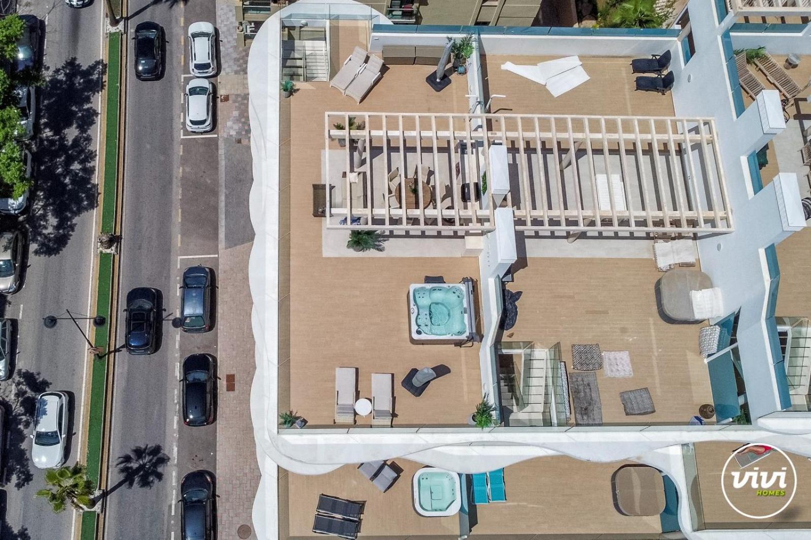 Vivi Homes - Kenzo Pool, Terrace & Sea View *