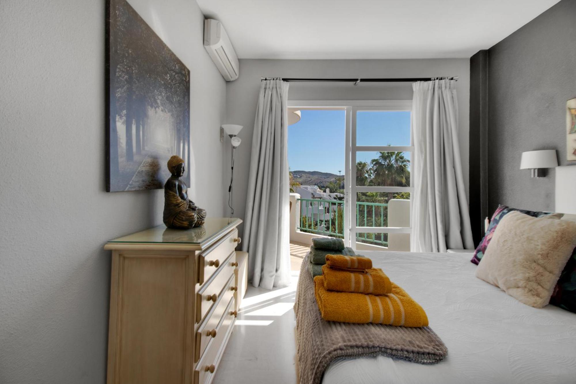 Appartement En Complejo Con Piscina, Padel Y Restaurante Con Vistas Al Golf En Mijas - Matchroom 83