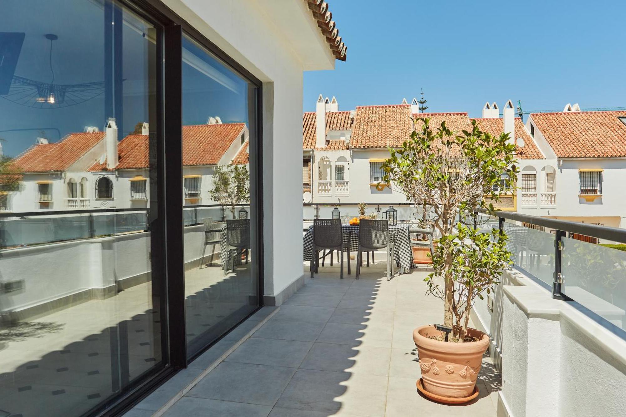 Villa In Center New Salt Water Pool Fuengirola