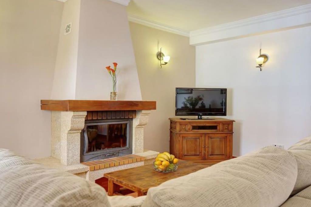 Bright 2 Bedroom Townhouse Holiday home *