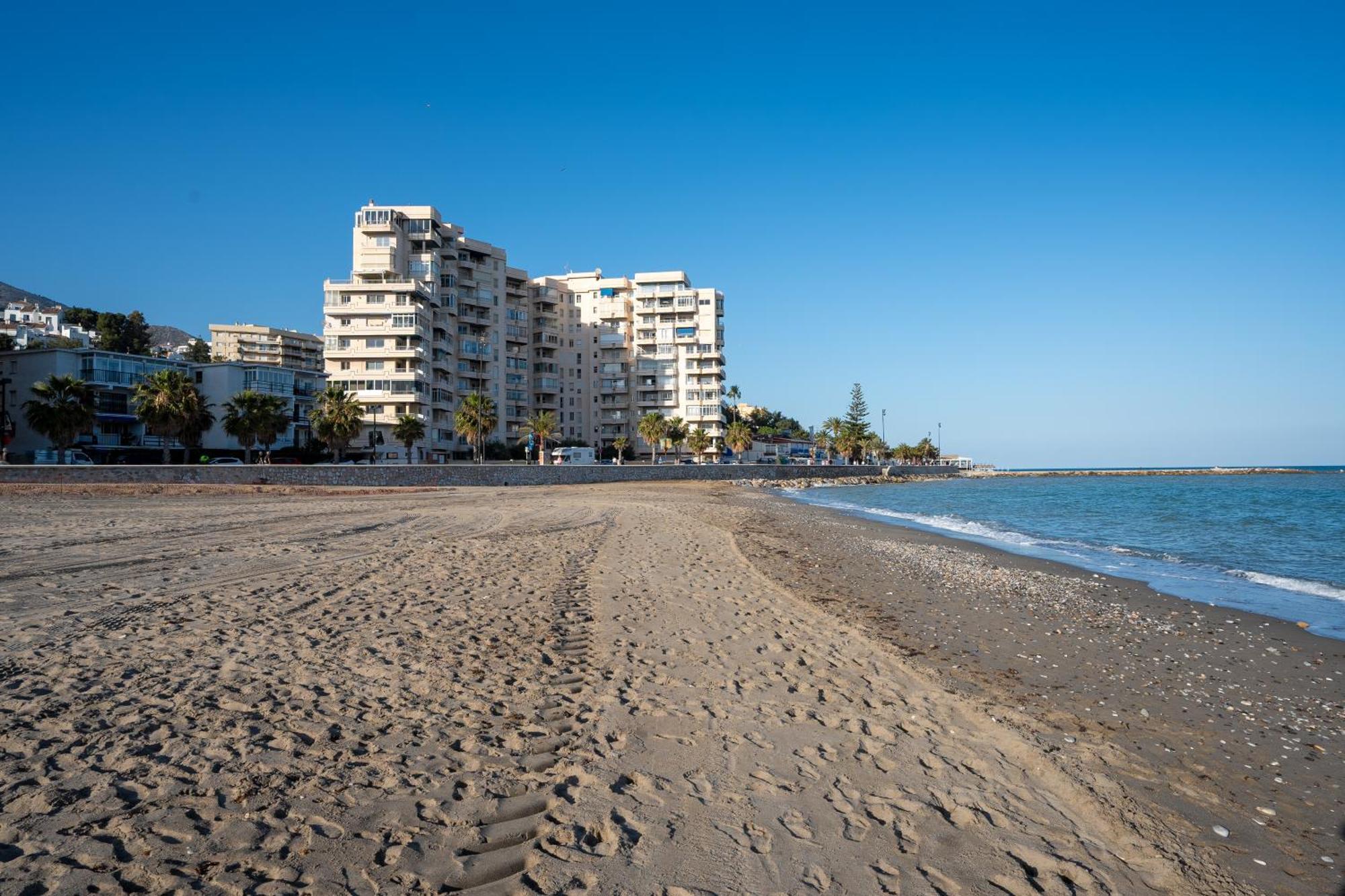 Vistas Al Mar En Parkig Gratuito Fuengirola