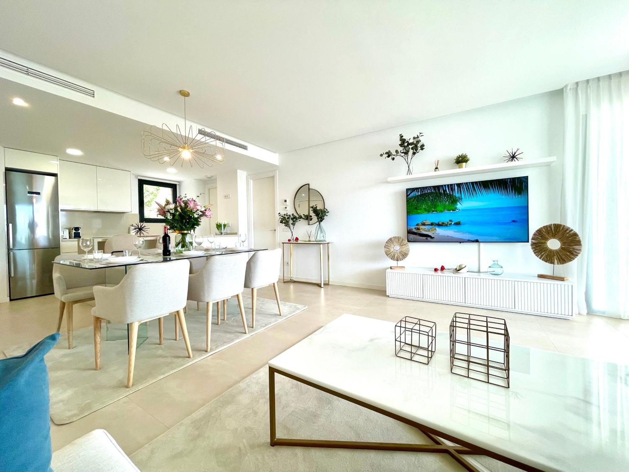 Magnificient 3 Bedroom By The *