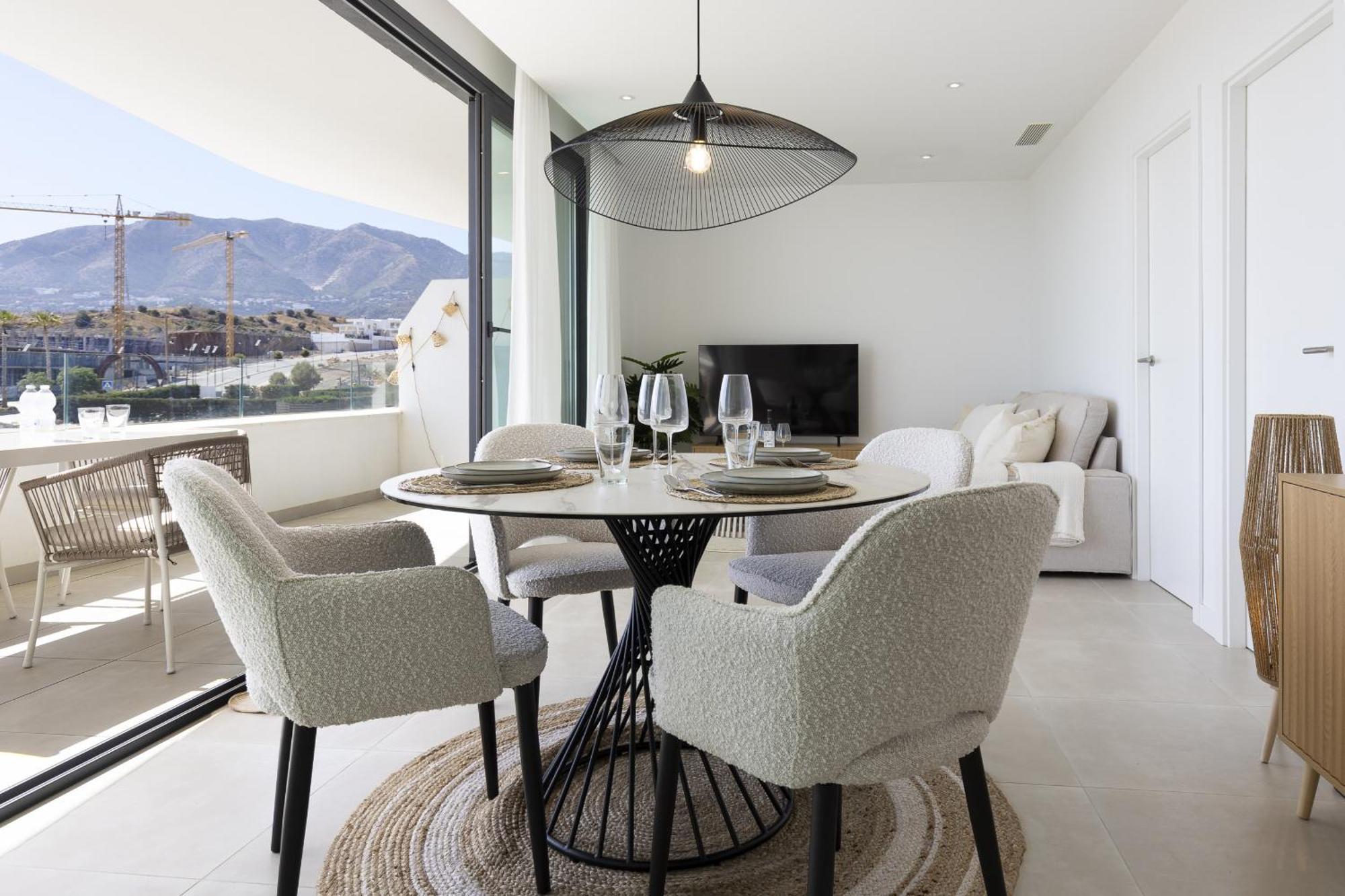 Apartment Modern Luxury With Terrace In Higueron *