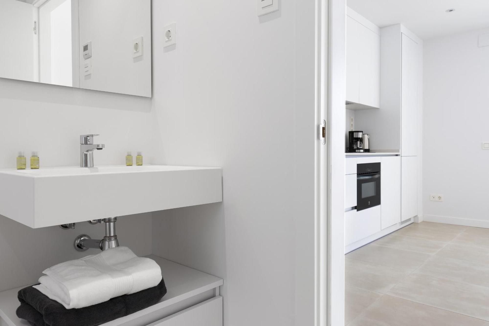 Modern Luxury With Terrace In Higueron Fuengirola