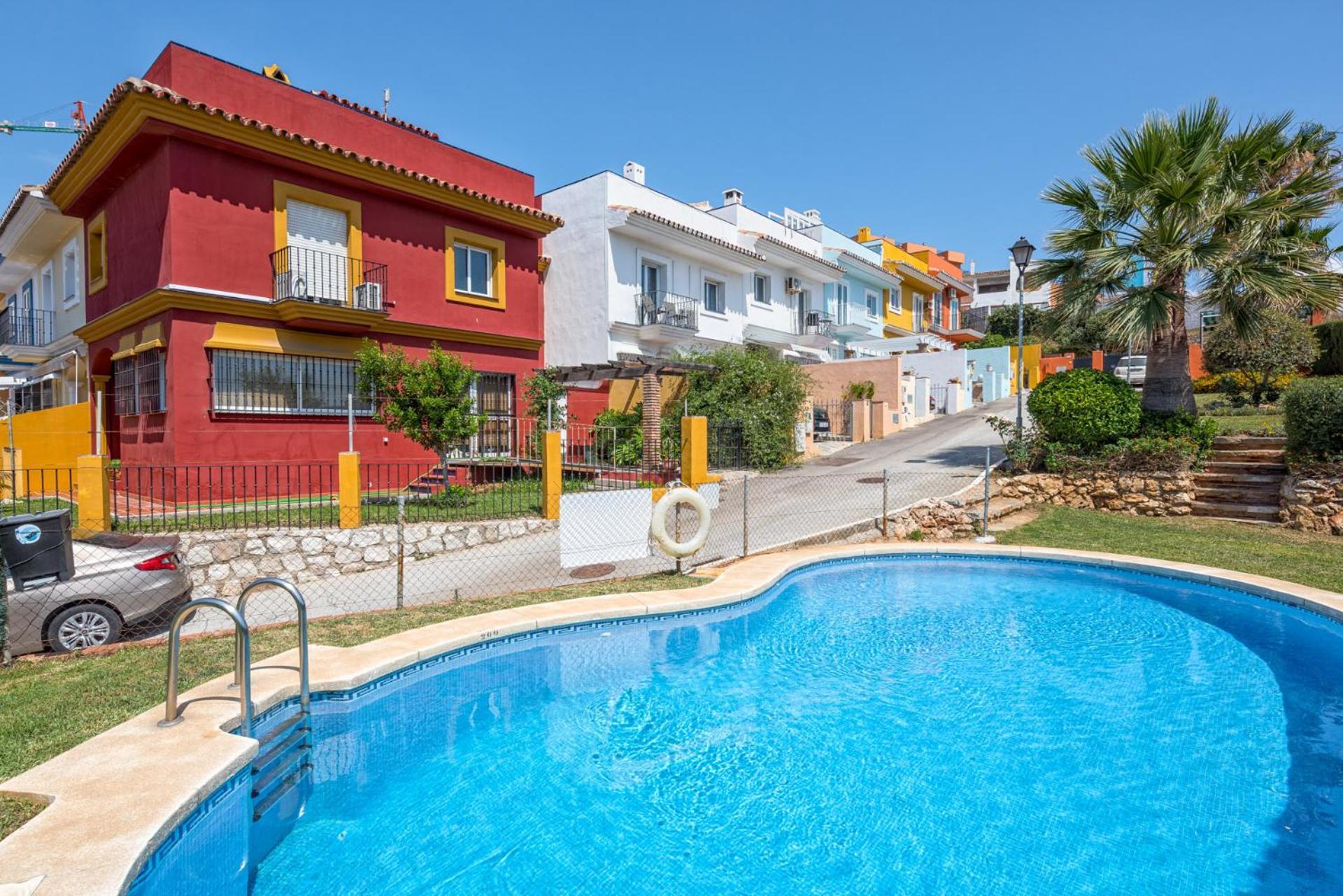Apartamento Castillo Sohail Townhouse Near The By Costarentals - Ref 101 *