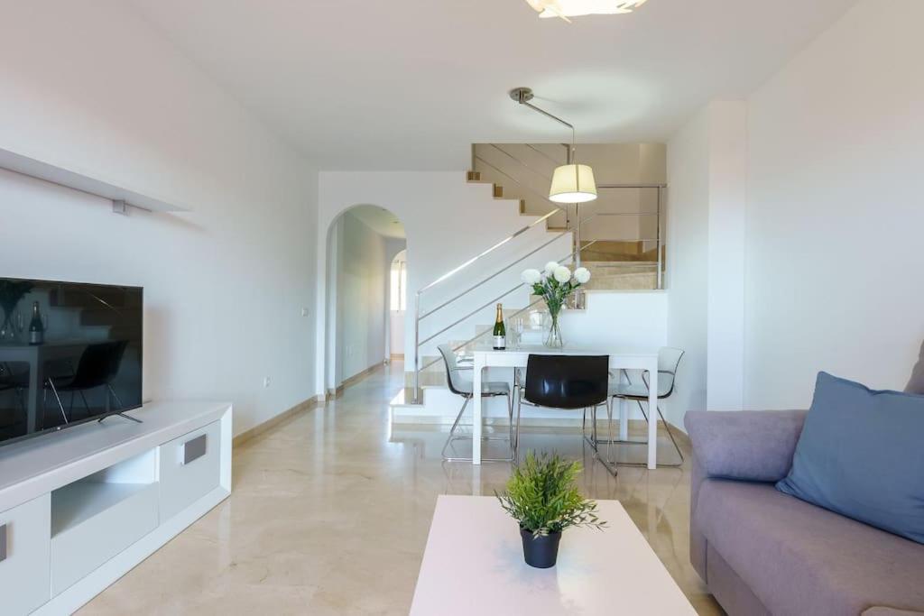 Atico Duplex Los Pacos Apartment *