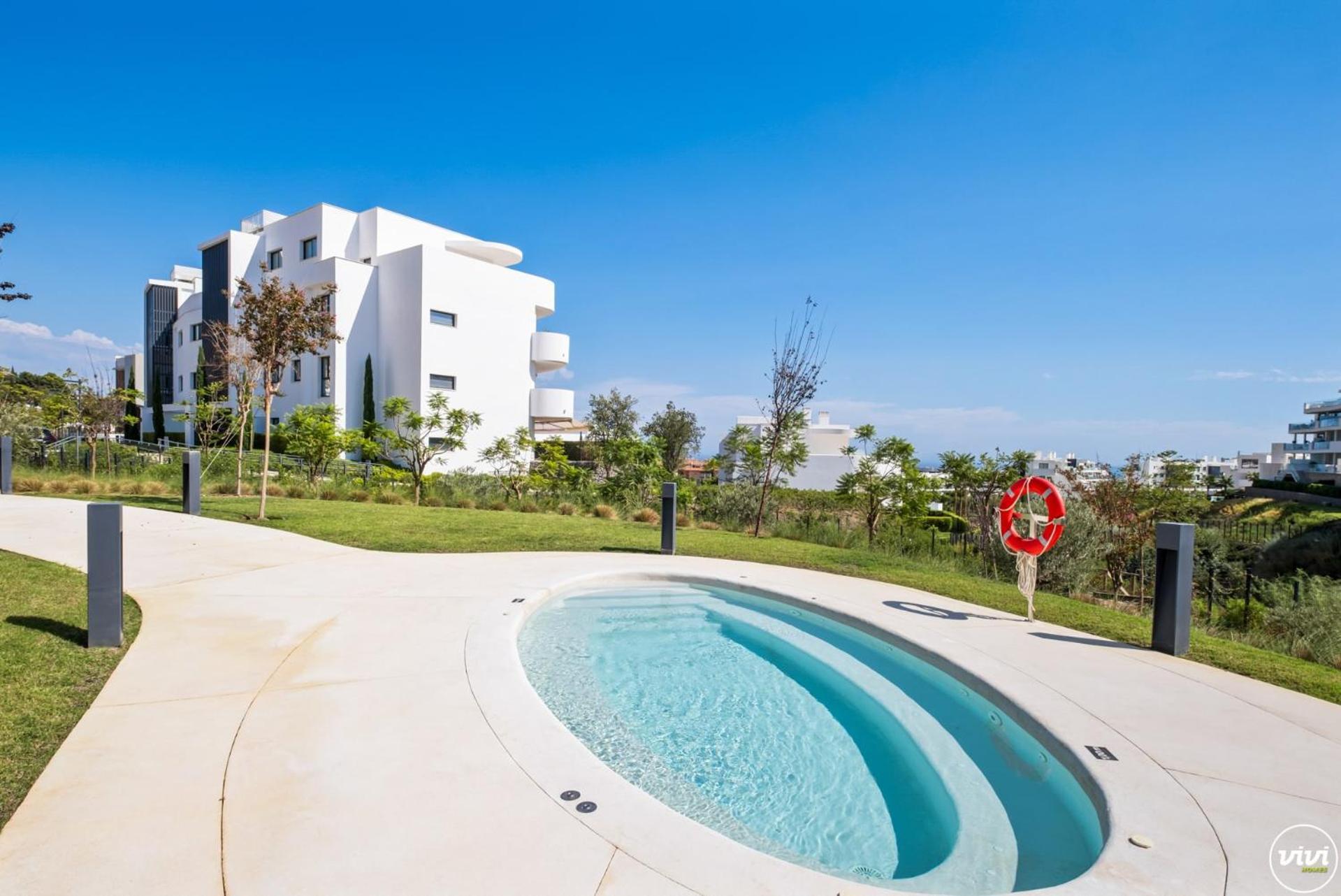 Vivi Homes - Luxury ,garden, Pool & Sauna Fuengirola