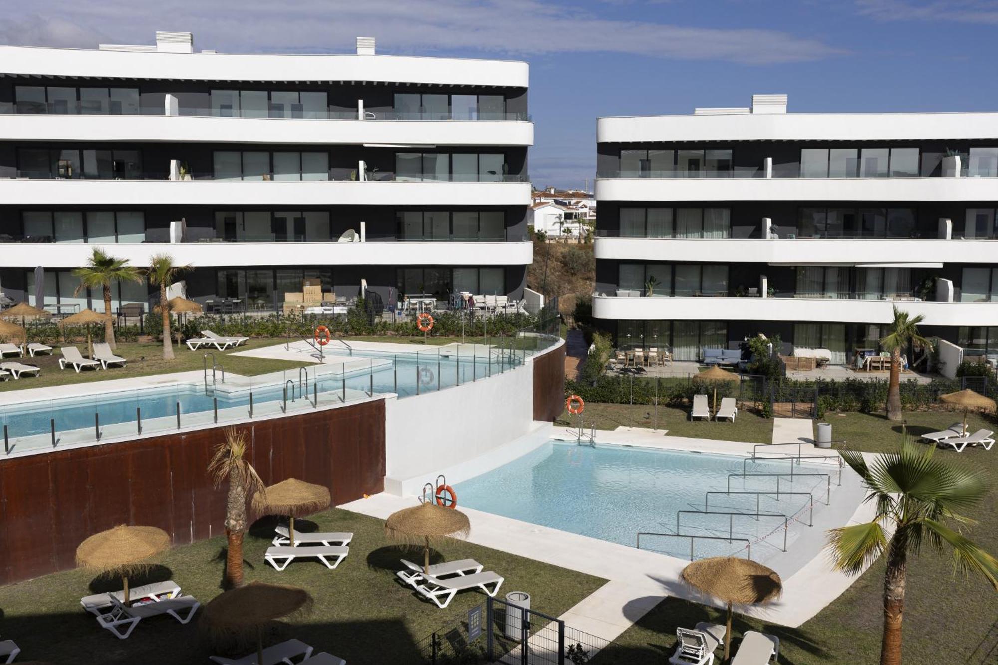 Apartment Elegant Luxury With Terrace In Higueron *