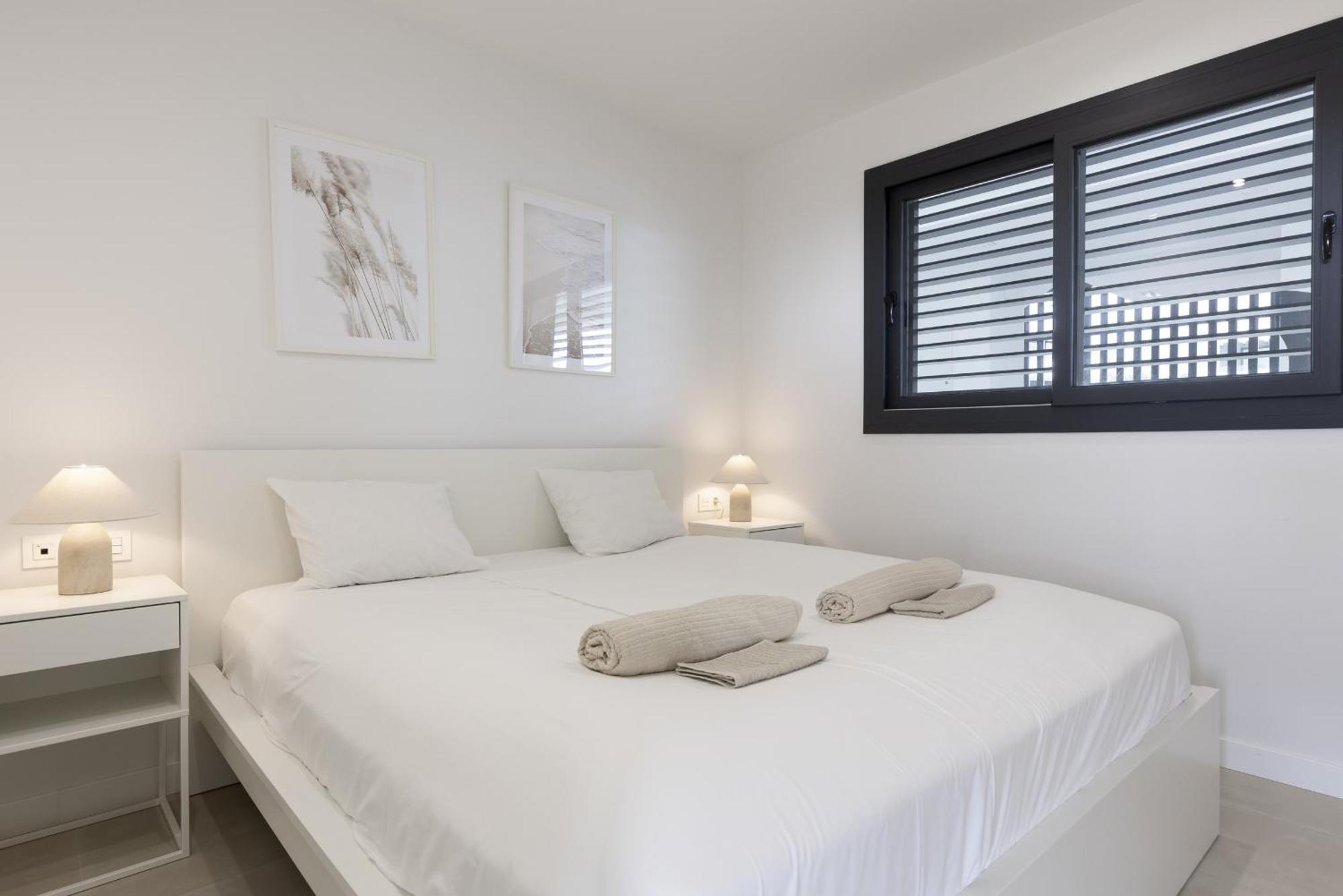 Elegant Luxury With Terrace In Higueron * Fuengirola