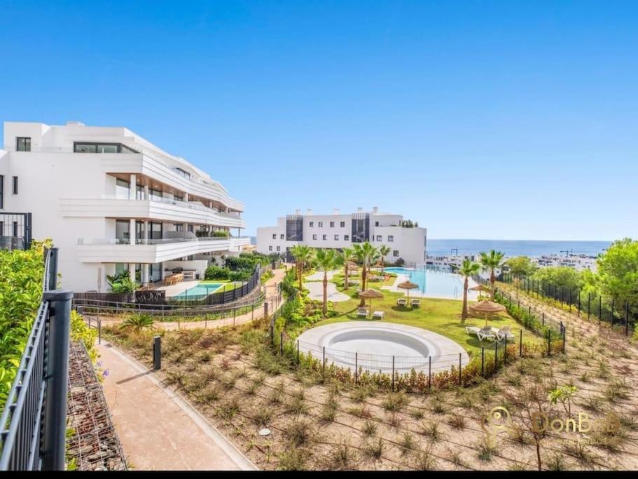 Con Jardin Y Piscina Privada En Higueron West * Fuengirola