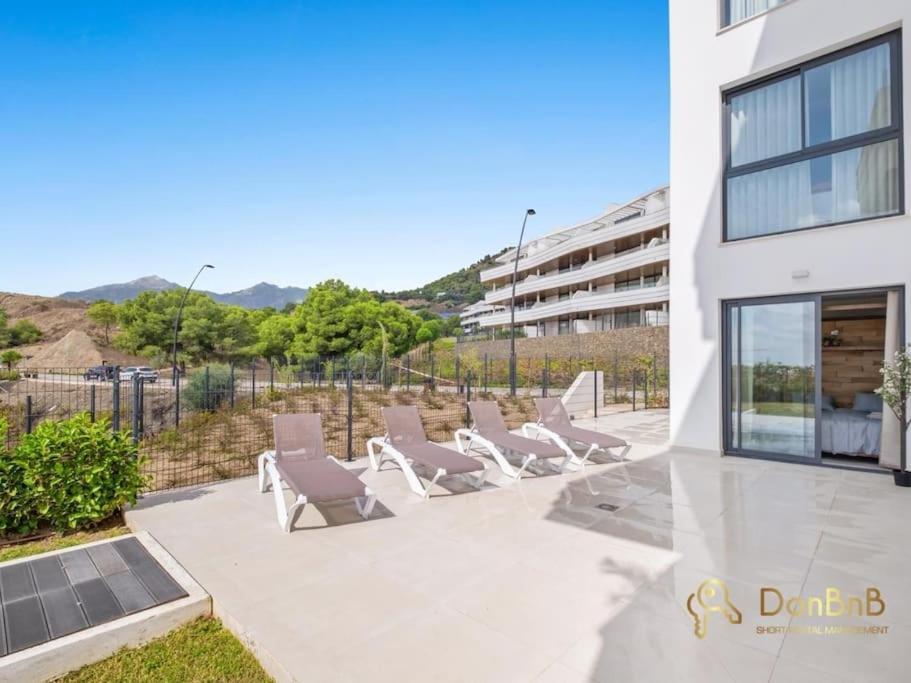Con Jardin Y Piscina Privada En Higueron West * Fuengirola