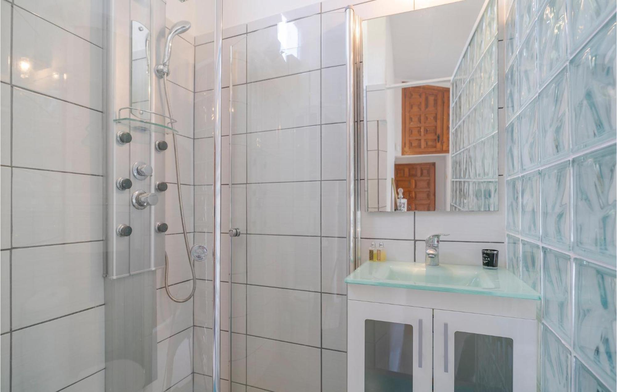 2 Bedroom Stunning In Mijas Costa *