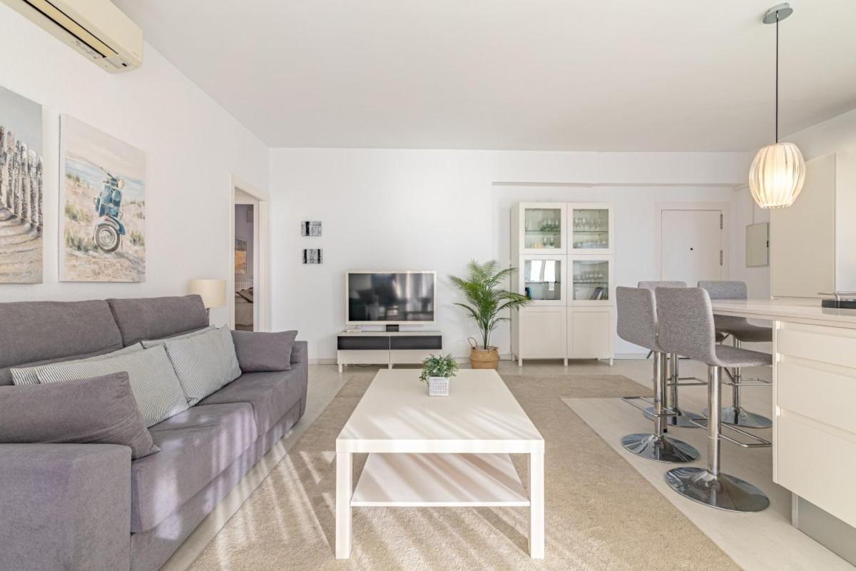 Cozy 2 Bedroom With Magic Sea View *