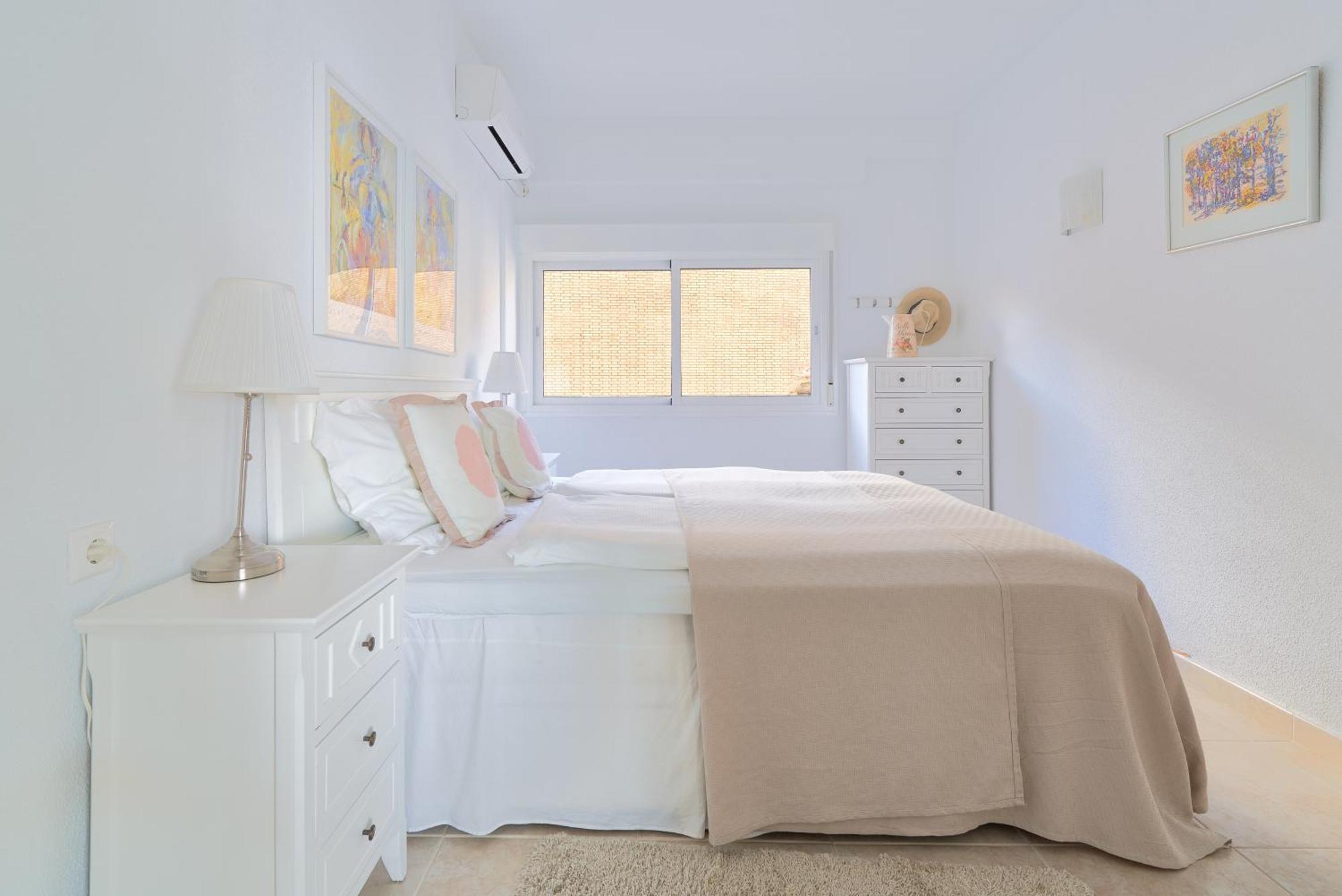 Cozy 2 Bedroom With Magic Sea View