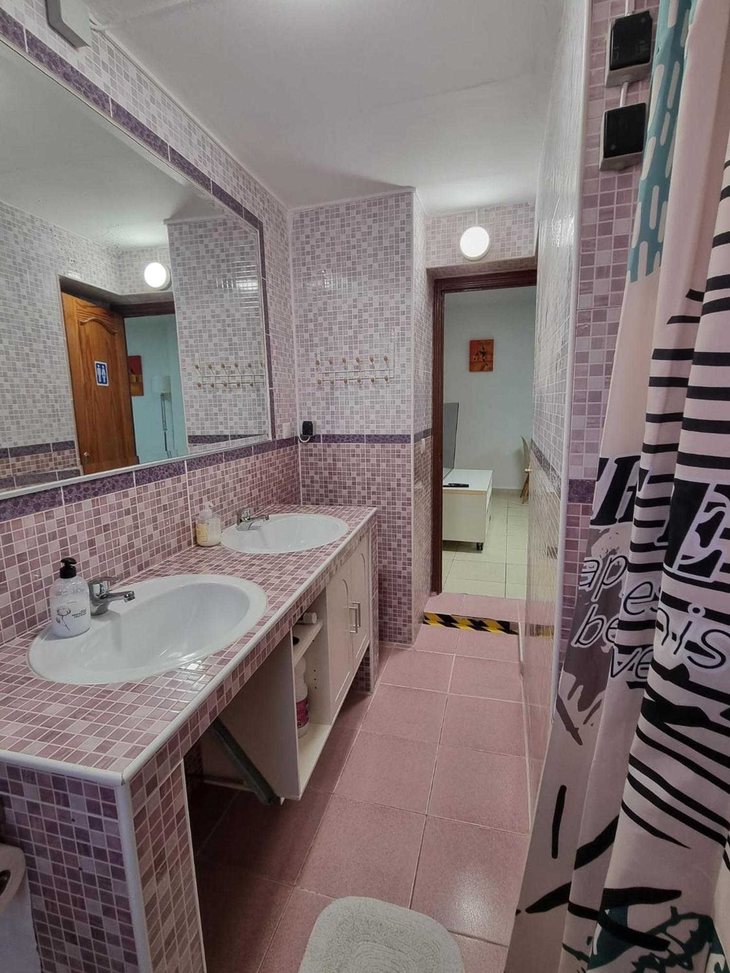 Cozy In Terraced House Homestay *